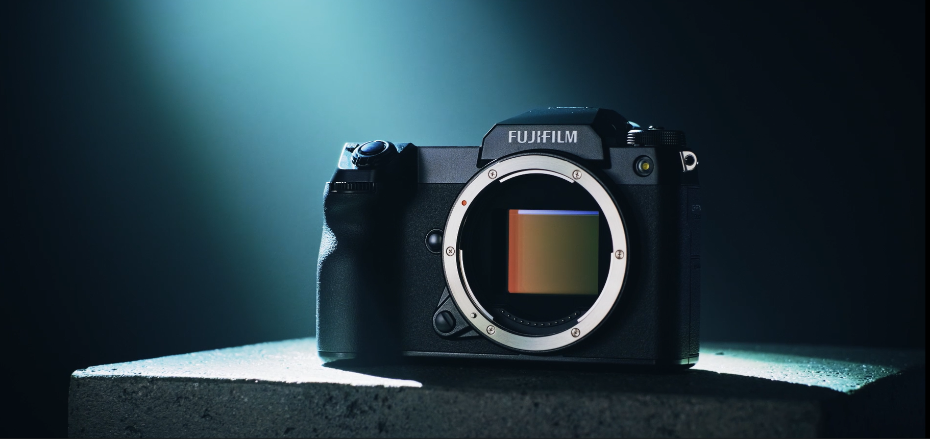 Amazon Canada: Fujifilm GFX50S II Body with FUJINON GF35-70mmF4.5